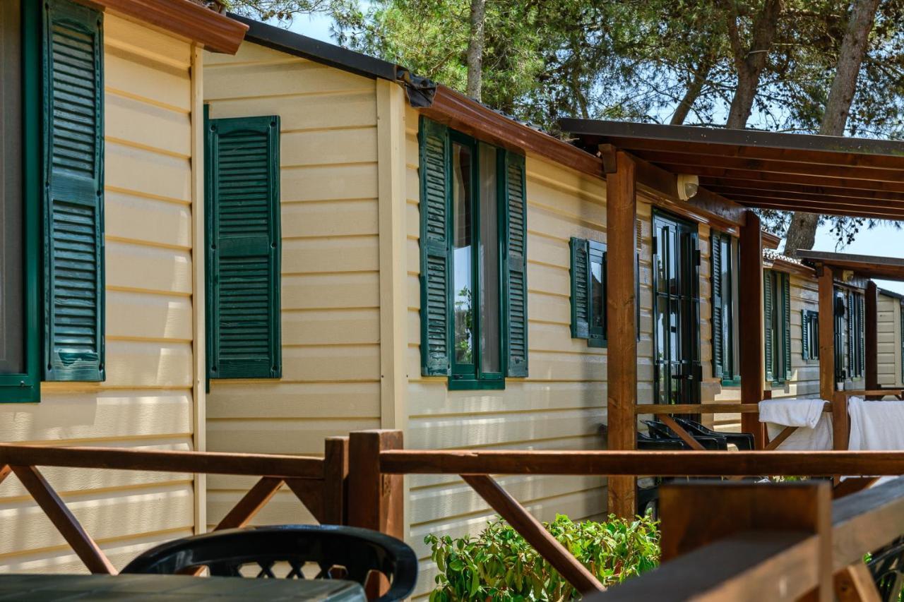 Camping Villaggio Santa Maria Di Leuca 加利亚诺德尔卡波 外观 照片