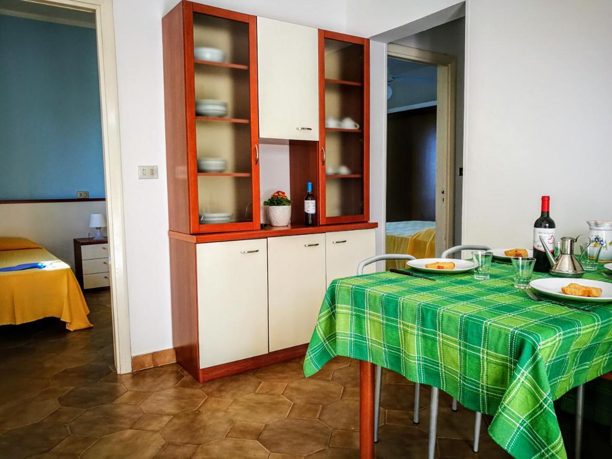 Camping Villaggio Santa Maria Di Leuca 加利亚诺德尔卡波 外观 照片