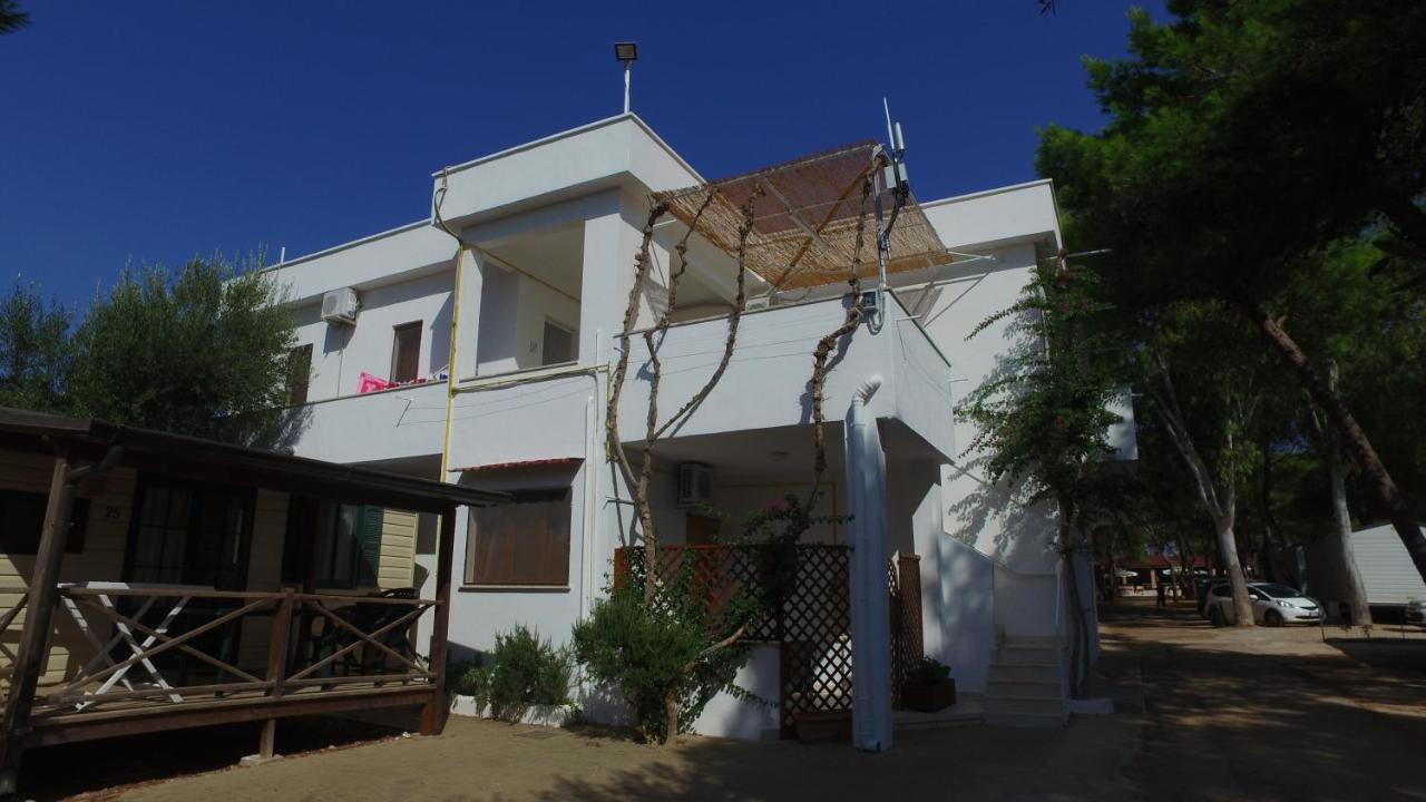 Camping Villaggio Santa Maria Di Leuca 加利亚诺德尔卡波 外观 照片