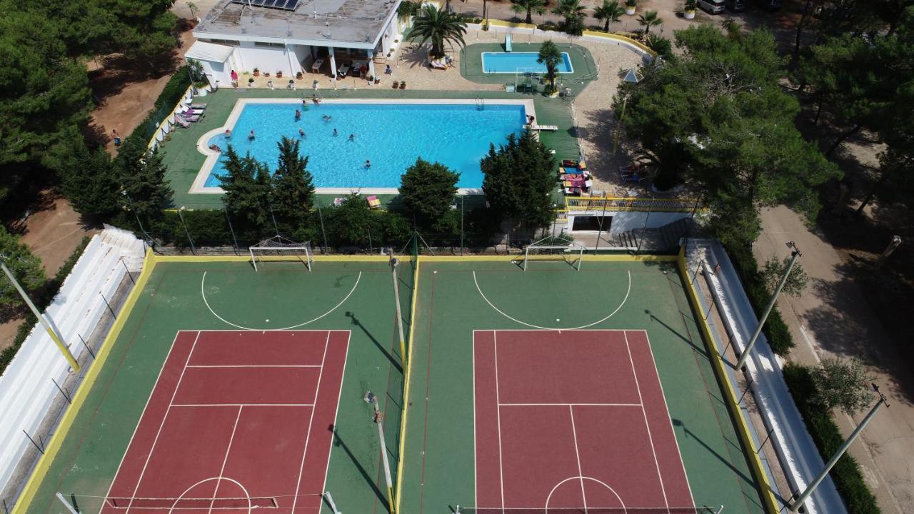 Camping Villaggio Santa Maria Di Leuca 加利亚诺德尔卡波 外观 照片